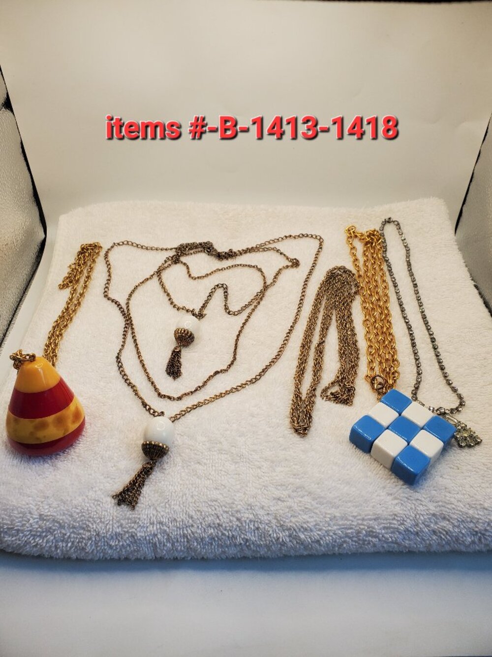 5 Necklaces, items # B-1413-1418,.  wt. 236 grams.